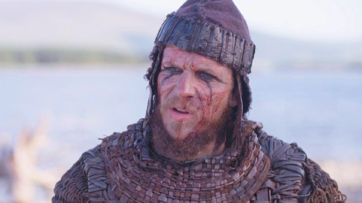 Gustaf Skarsgard Talks 'Vikings' Relationship | ETCanada.com
