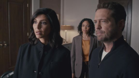 Free full episodes of Private Eyes on GlobalTV.com | Cast photos ...